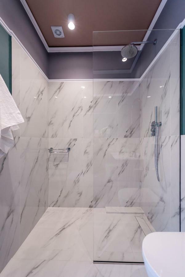 Lestel Boutique Suites นาฟปลิโอ ภายนอก รูปภาพ